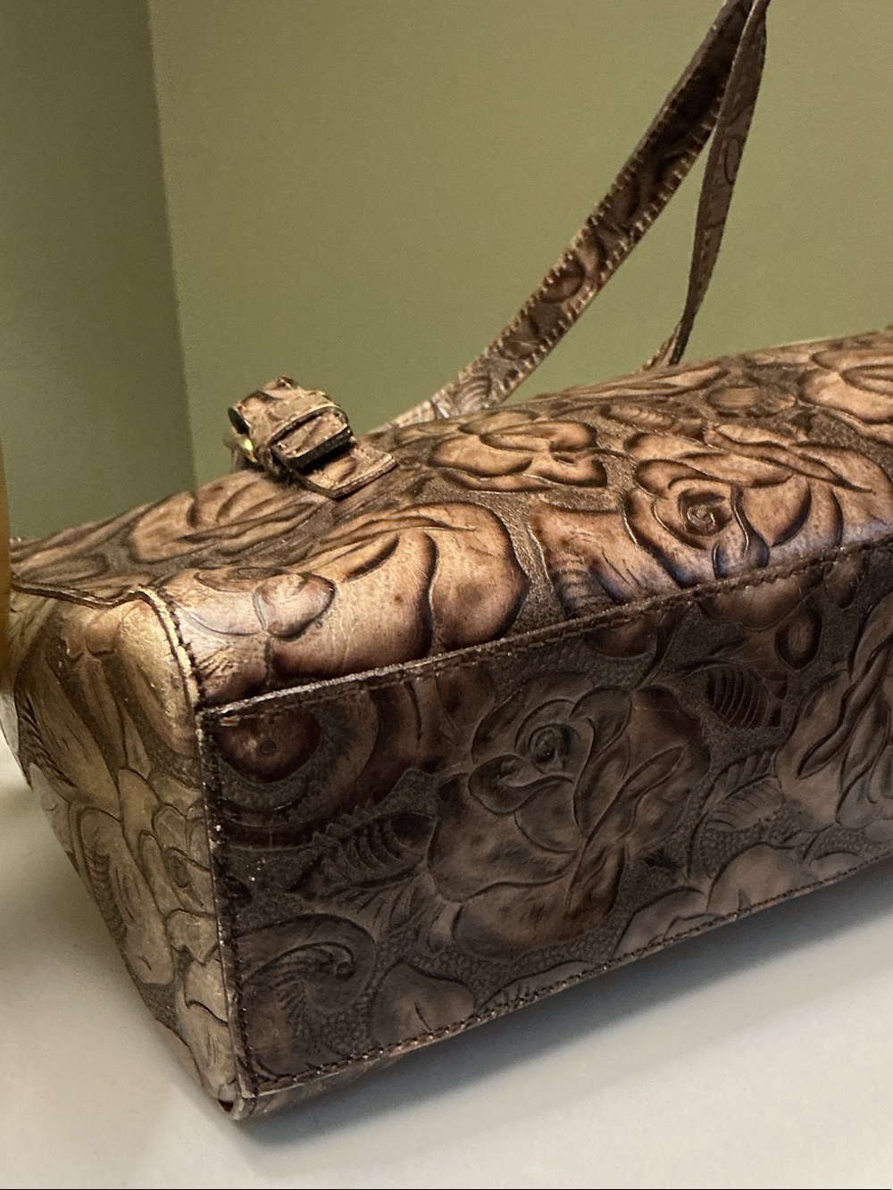 Brahmin Vintage 1990’s Elouise Rose Embossed Leather Chocolate Shoulder Bag EUC - Picture 12 of 13